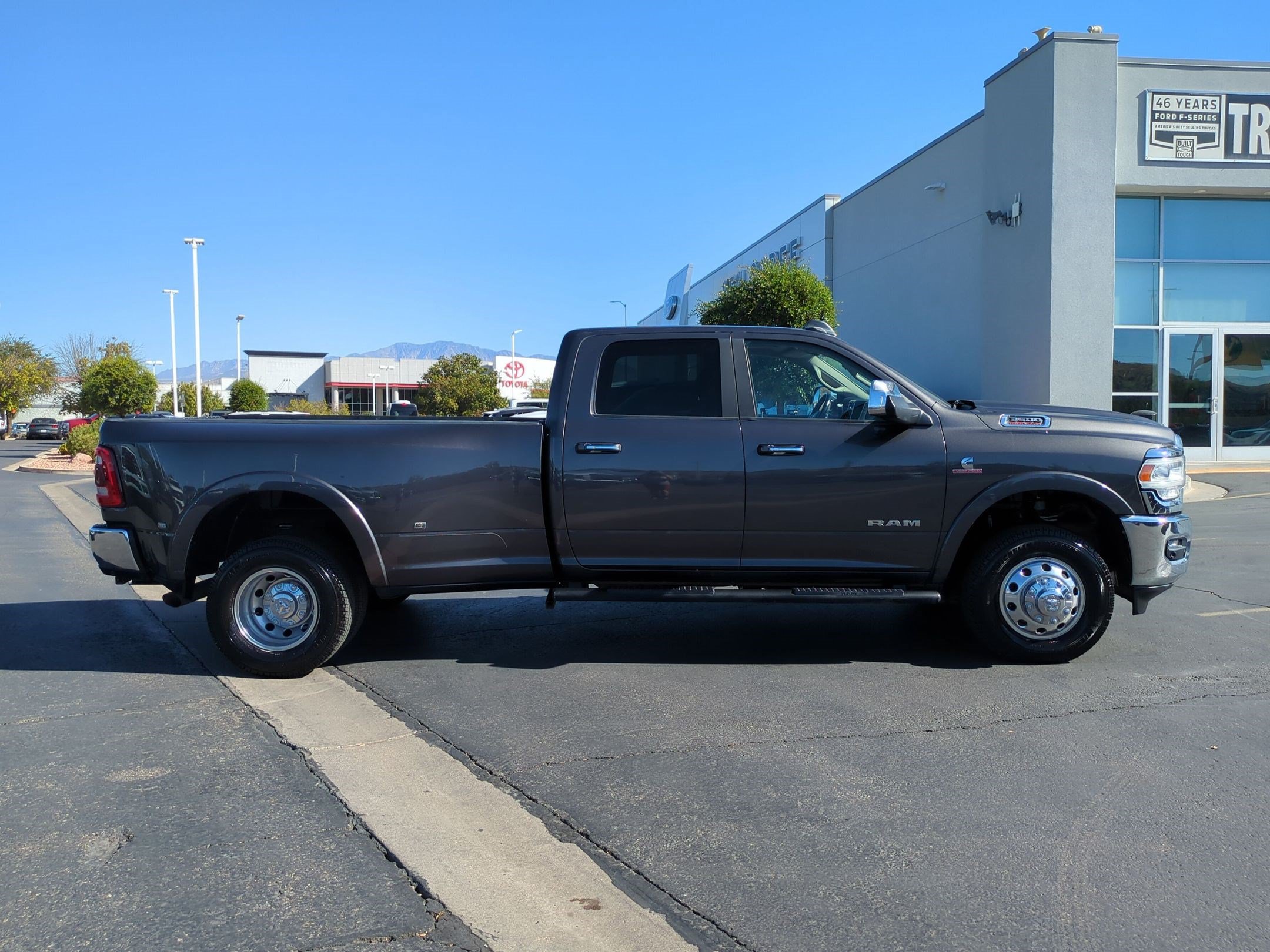 Used 2019 RAM 3500 Laramie AWD/4WD image 2