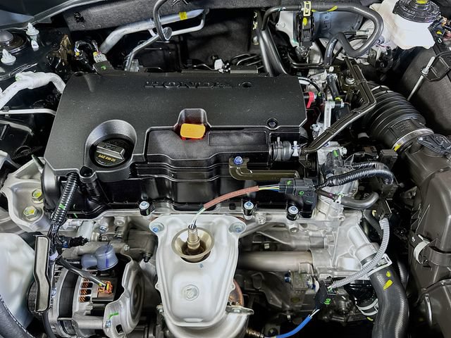 Certified 2025 Honda HR-V Sport image 32