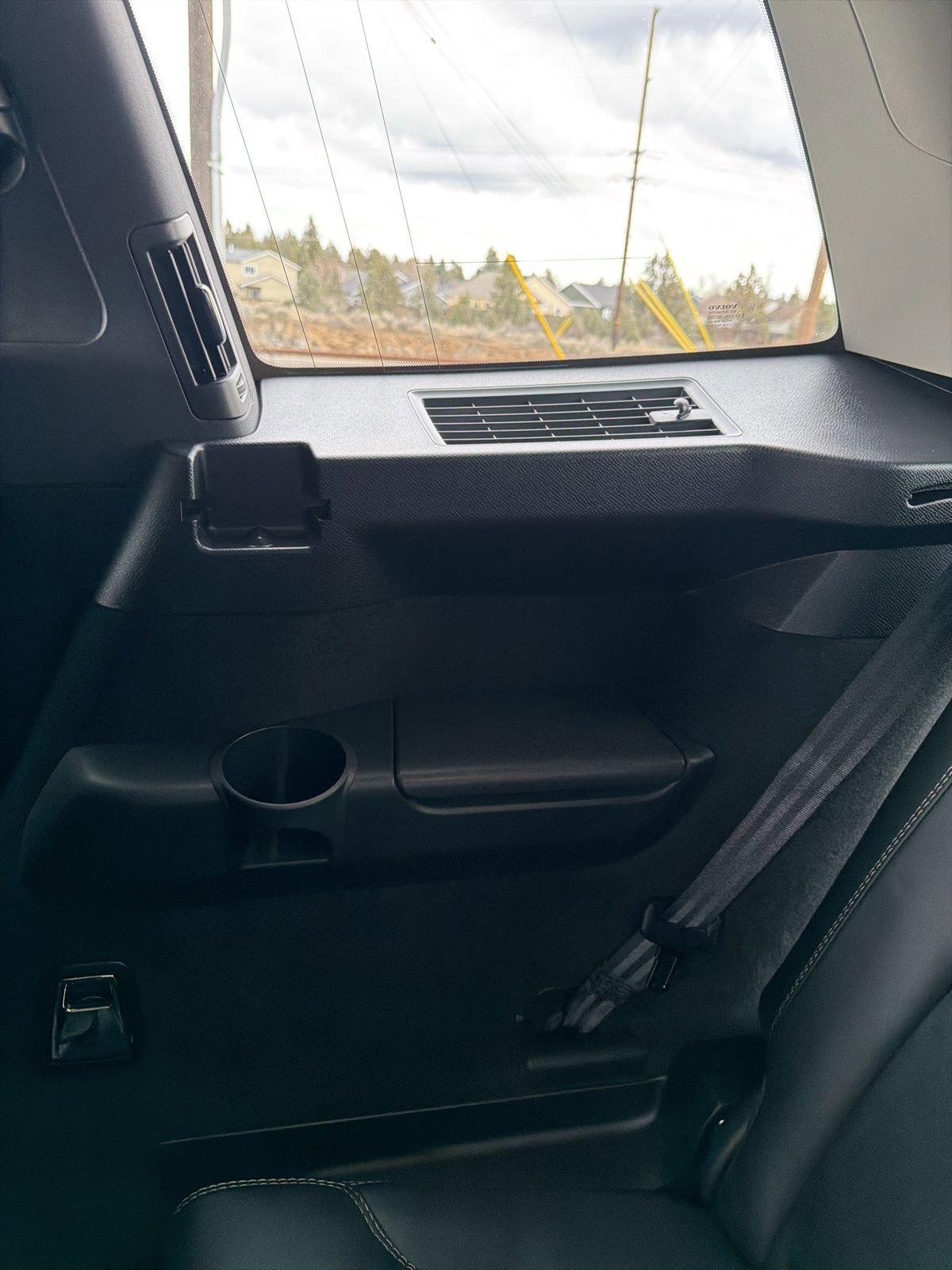 Used 2025 Volvo XC90 T8 Ultra w/ Protection Package Premier image 50