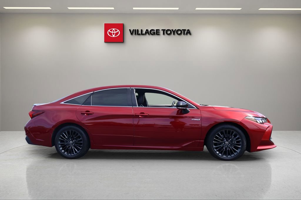 Certified 2019 Toyota Avalon XSE image 6