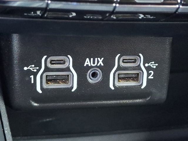 Used 2023 Dodge Durango GT image 24