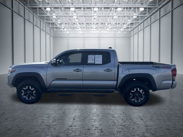 Used 2019 Toyota Tacoma TRD Off-Road AWD/4WD image 2