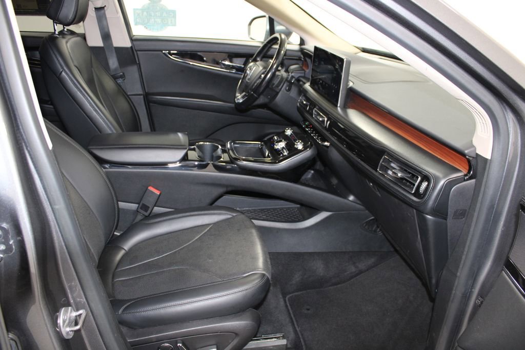 Used 2022 Lincoln Nautilus Reserve w/ Equipment Group 201A image 29