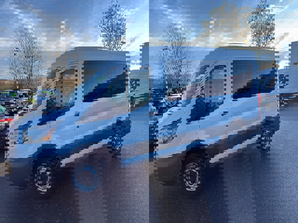 Used 2017 Ford Transit 150 XL image 25