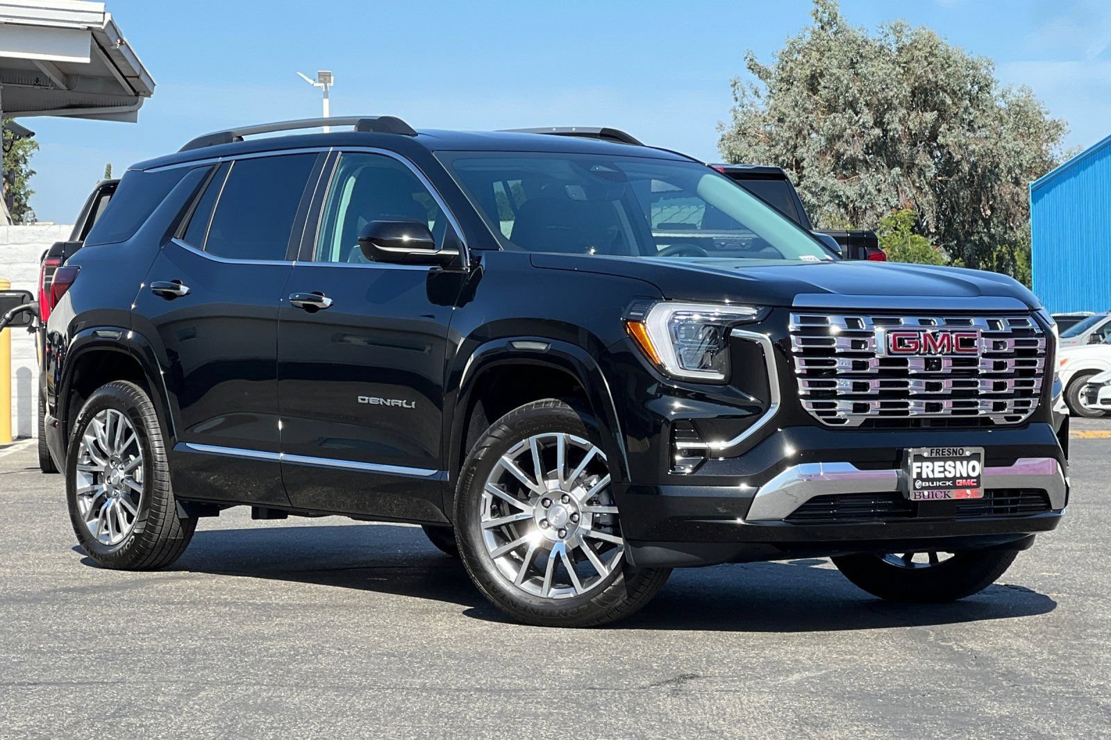 New 2026 GMC Terrain Denali AWD/4WD image 2