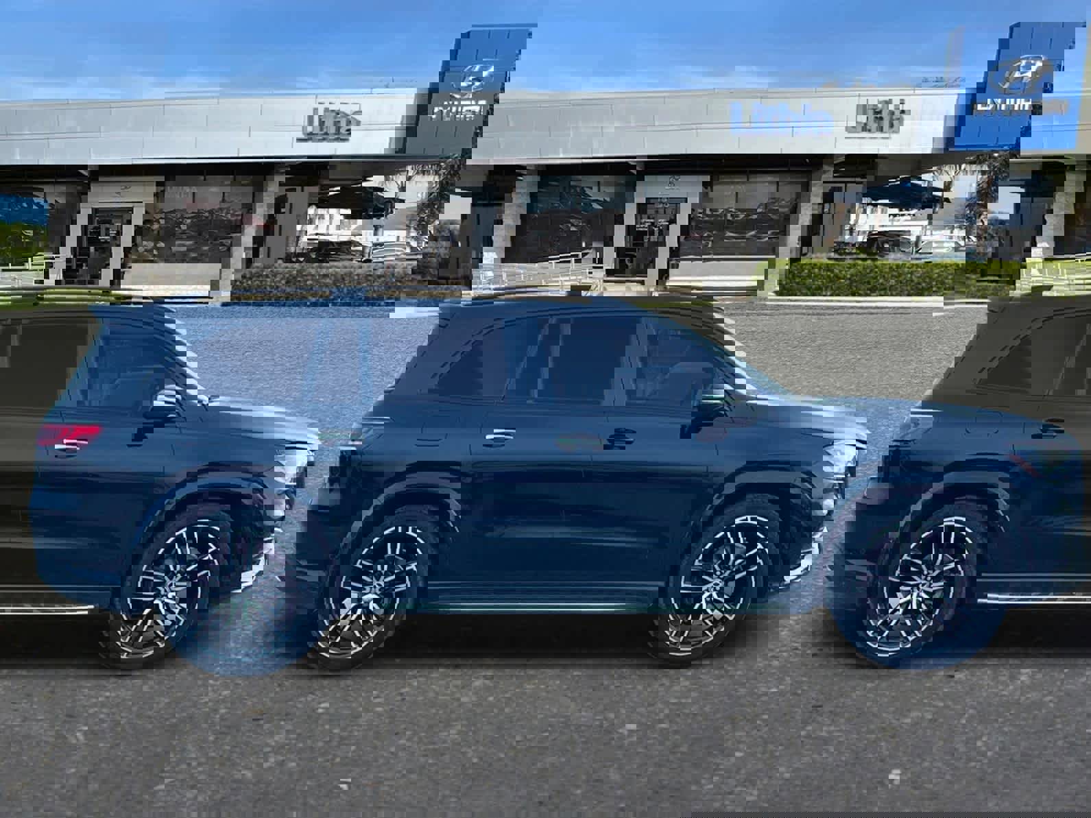 Used 2022 Mercedes-Benz GLS 450 4MATIC image 8