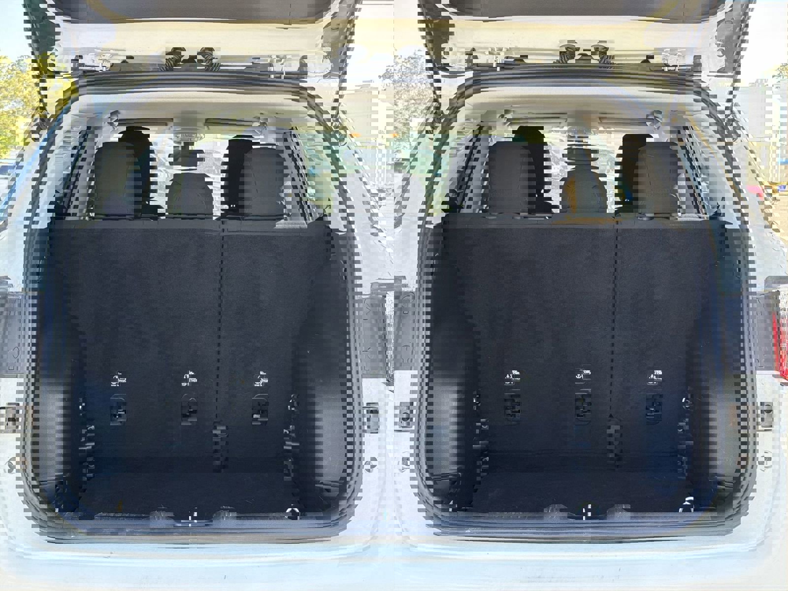 Used 2022 Jeep Compass Sport image 31