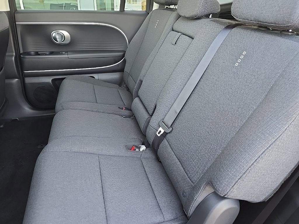 New 2026 Hyundai Ioniq 9 SE image 25