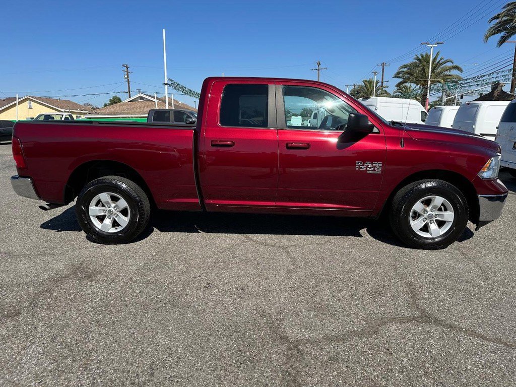 Used 2019 RAM 1500 Classic SLT image 4