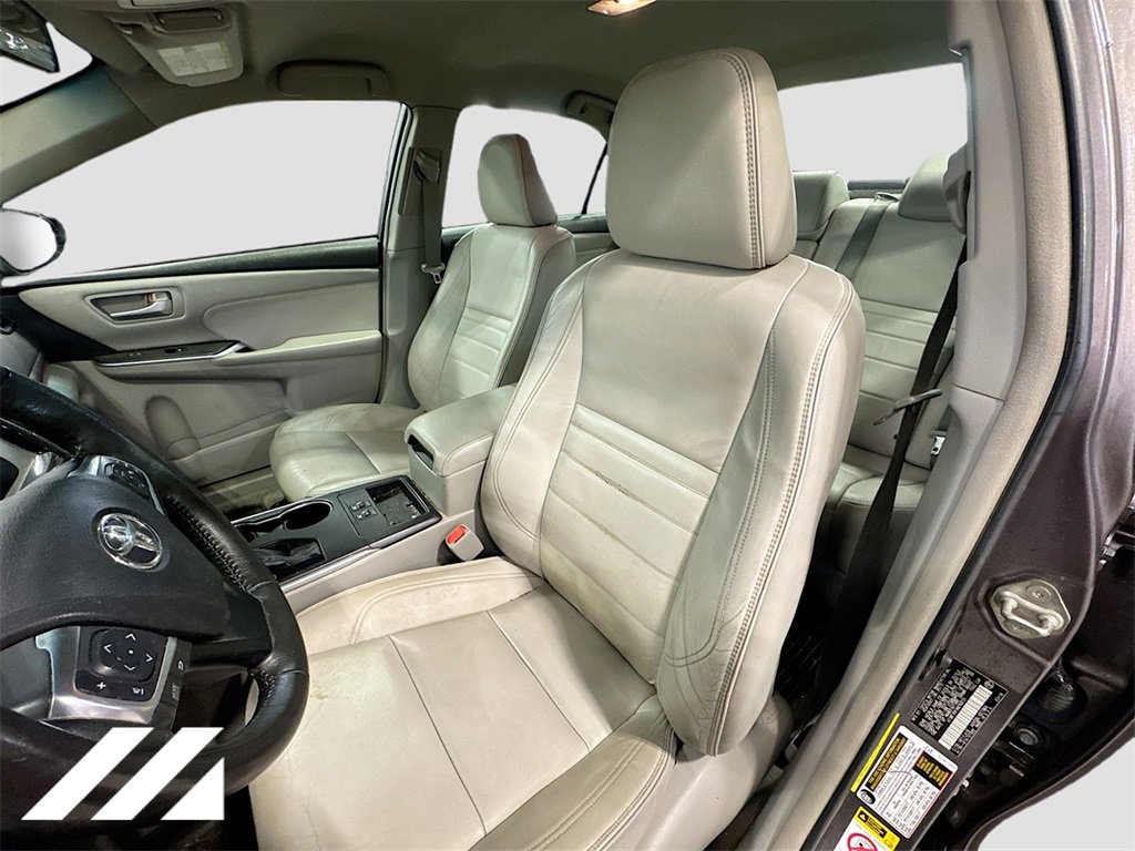 Used 2017 Toyota Camry XLE image 20