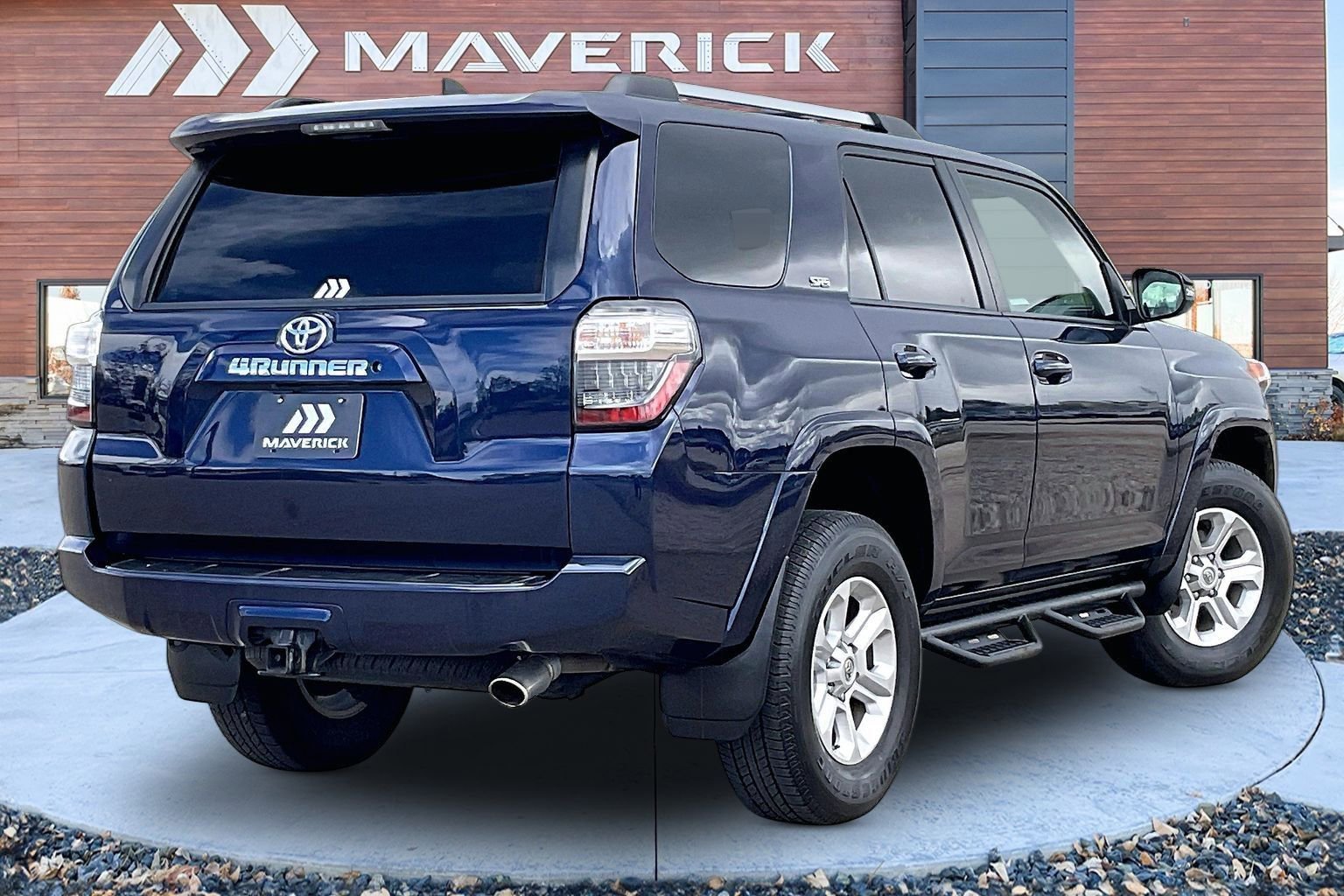 Used 2019 Toyota 4Runner SR5 Premium AWD/4WD image 5