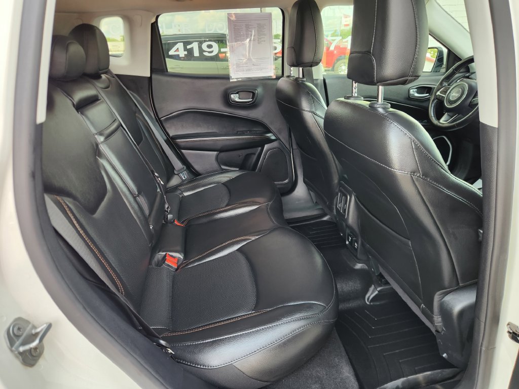Used 2019 Jeep Compass Limited AWD/4WD image 12