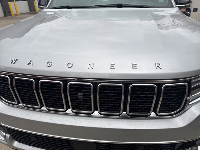 Used 2024 Jeep Wagoneer Series III w/ Premium Group I image 12