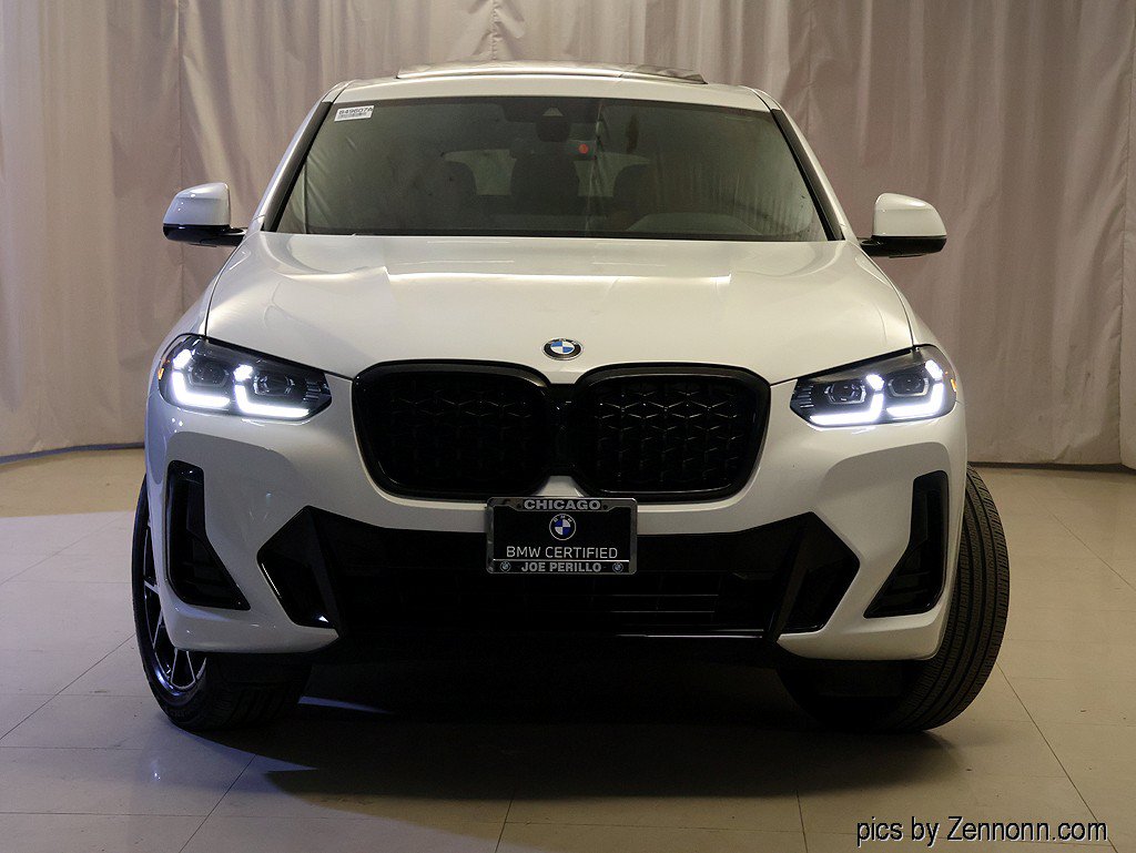 Used 2023 BMW X4 xDrive30i w/ M Sport Package AWD/4WD image 5