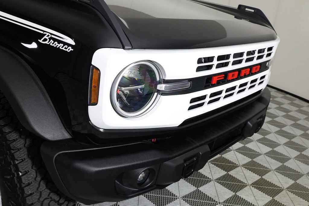 Used 2025 Ford Bronco Heritage Edition AWD/4WD image 40