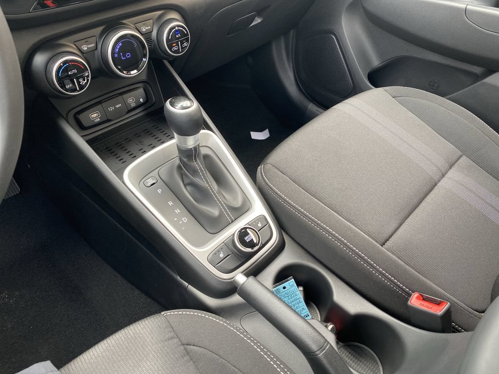 New 2026 Hyundai Venue SEL FWD image 25