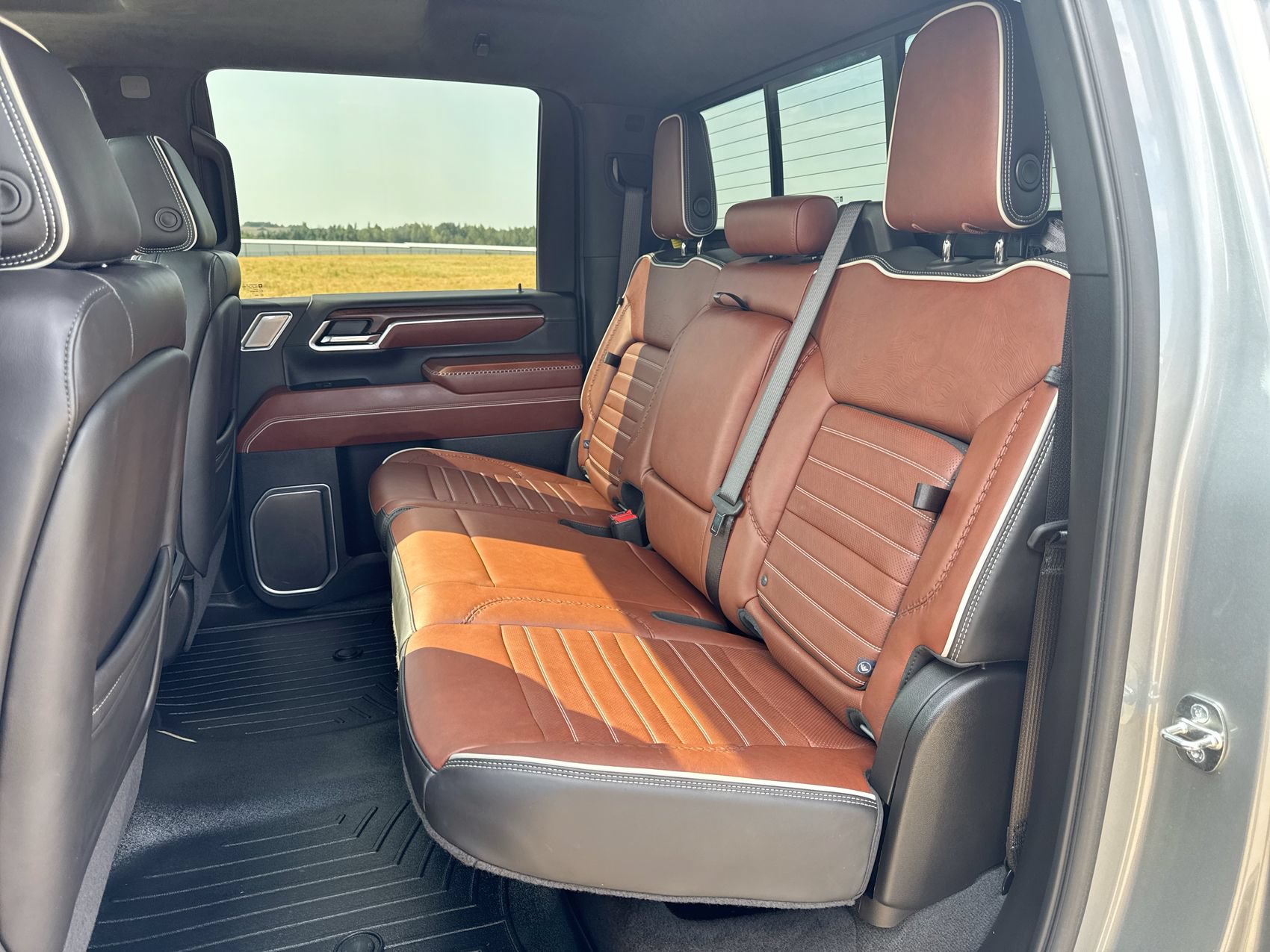 Used 2024 GMC Sierra 2500 Denali Ultimate AWD/4WD image 23