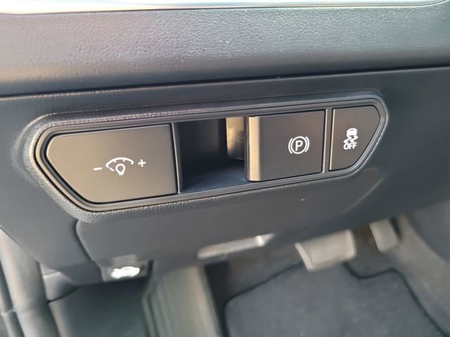 Used 2025 Kia K4 GT-Line w/ GT-Line Premium Package image 17