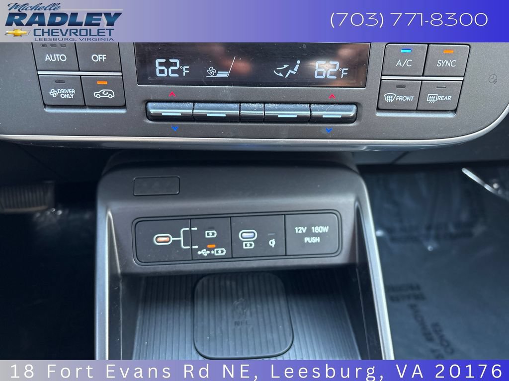Used 2024 Hyundai Kona Limited FWD image 19