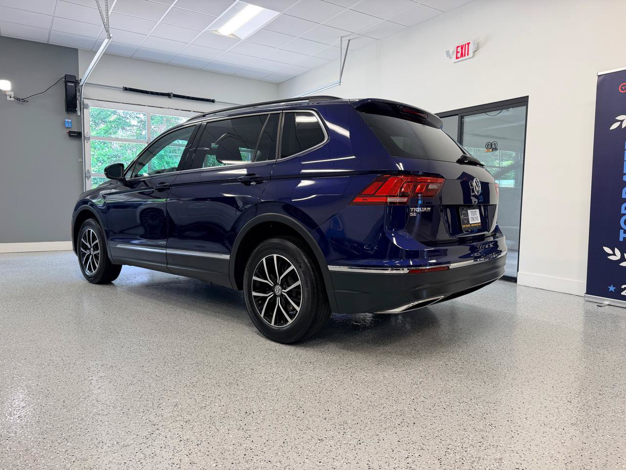 Used 2021 Volkswagen Tiguan S FWD image 5