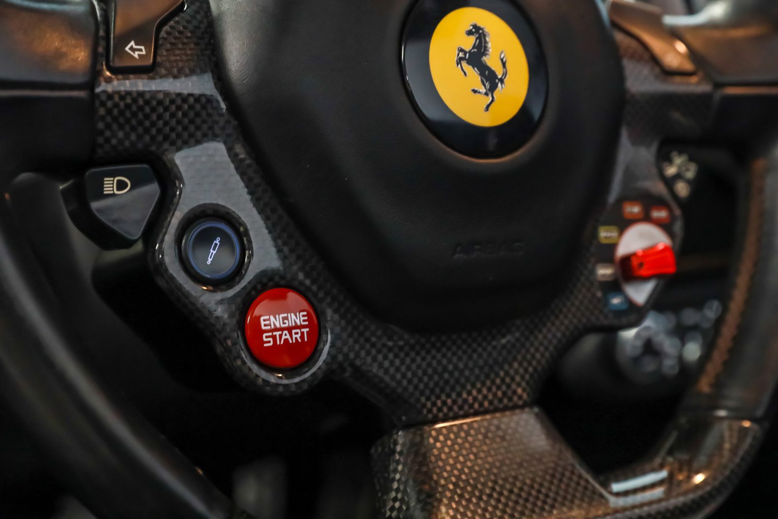 Used 2013 Ferrari 458 Spider RWD image 39