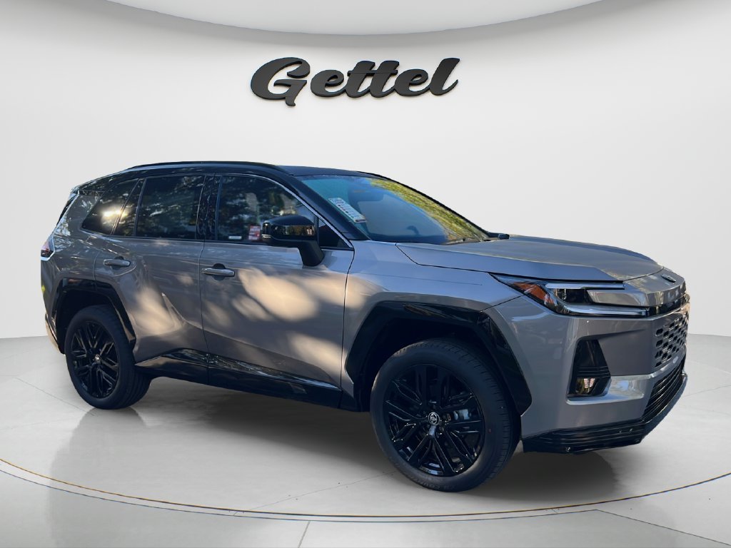 New 2026 Toyota RAV4 XSE w/ Weather Package AWD/4WD image 3