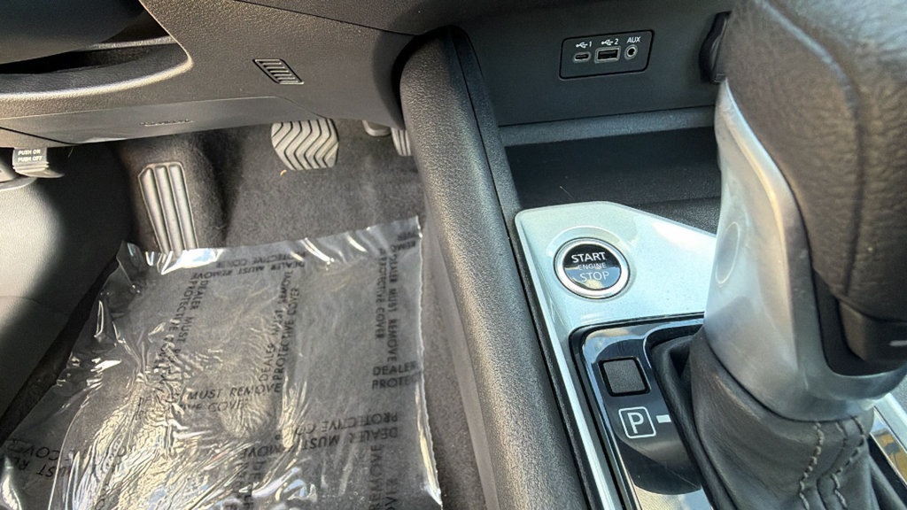 Used 2025 Nissan Altima 2.5 SV FWD image 17
