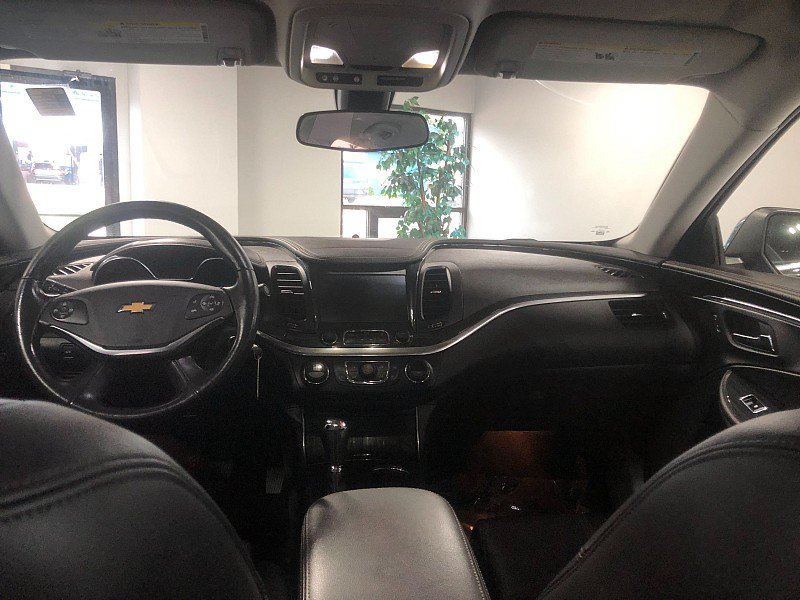 Used 2017 Chevrolet Impala LT FWD image 14
