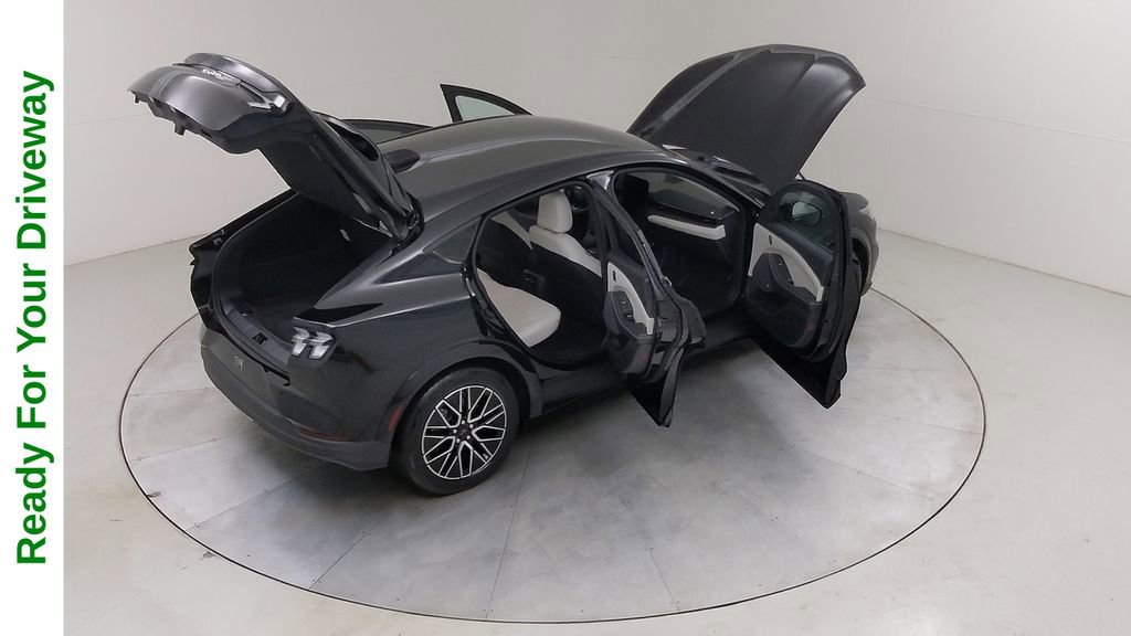 Certified 2025 Ford Mustang Mach-E Premium image 46