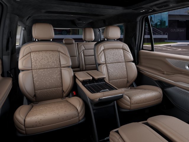 New 2027 Lincoln Navigator L Black Label RWD image 11