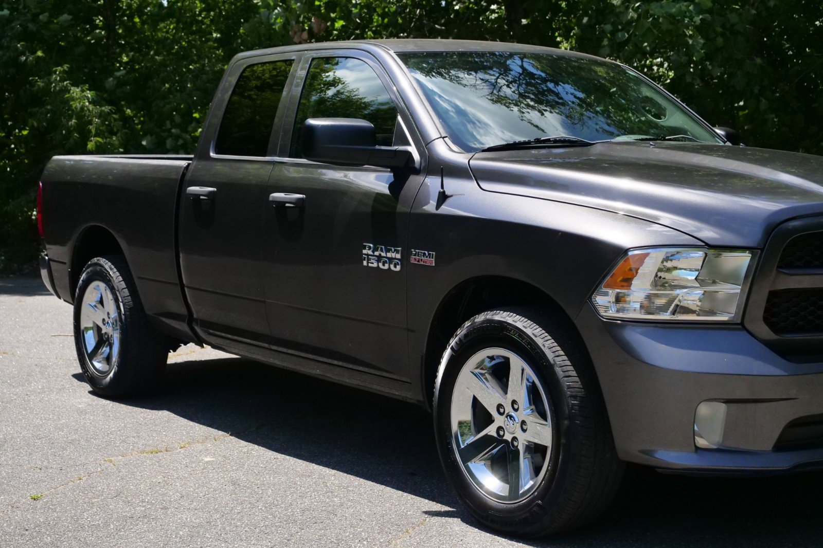 Used 2014 RAM 1500 Express RWD image 37