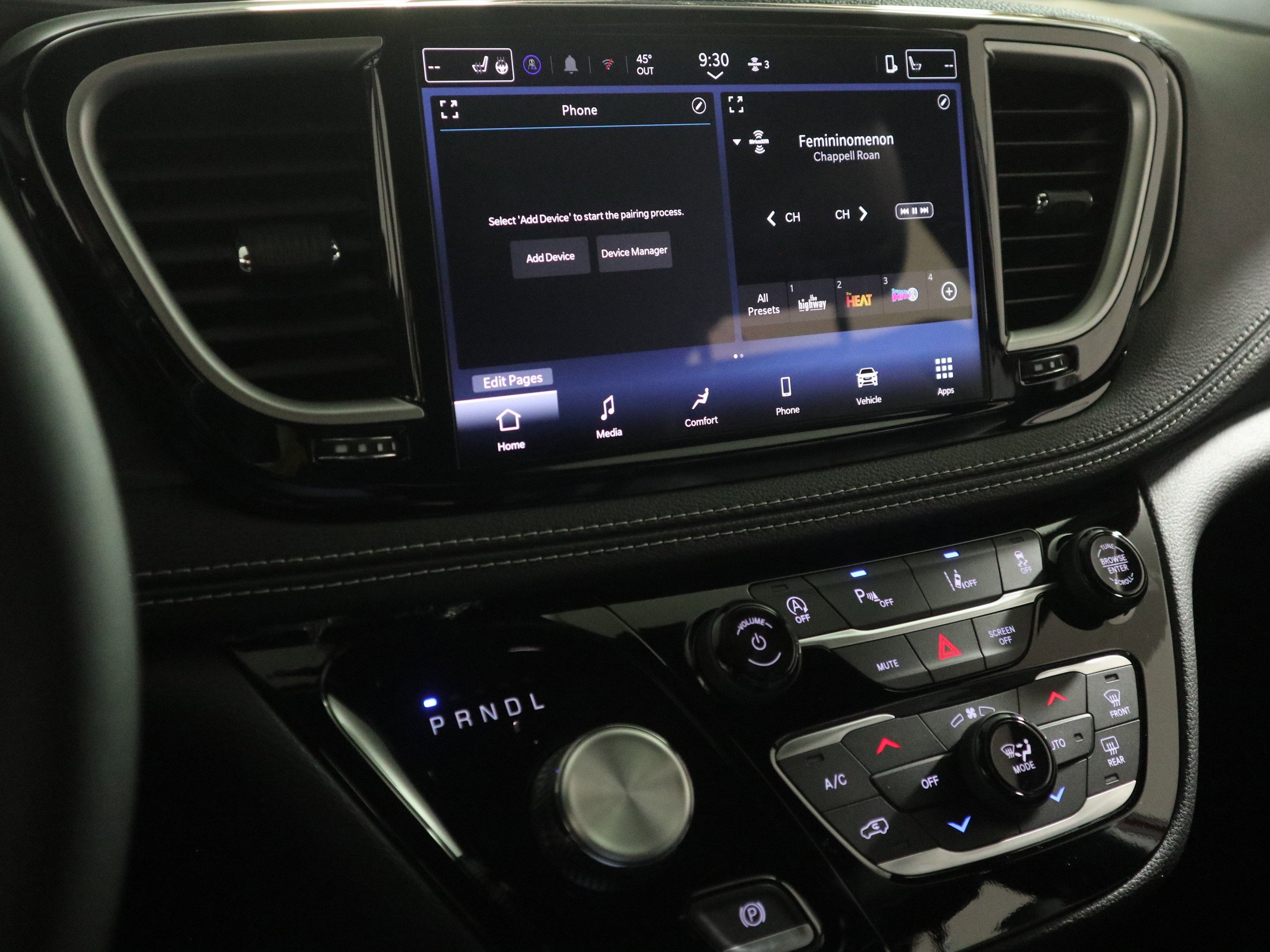 New 2026 Chrysler Pacifica Select image 24