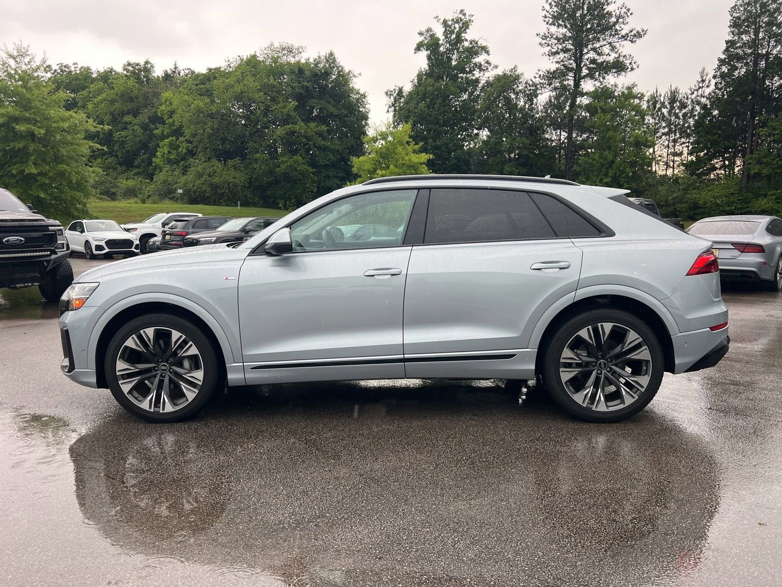 Used 2025 Audi Q8 Premium Plus w/ Premium Plus Package AWD/4WD image 9