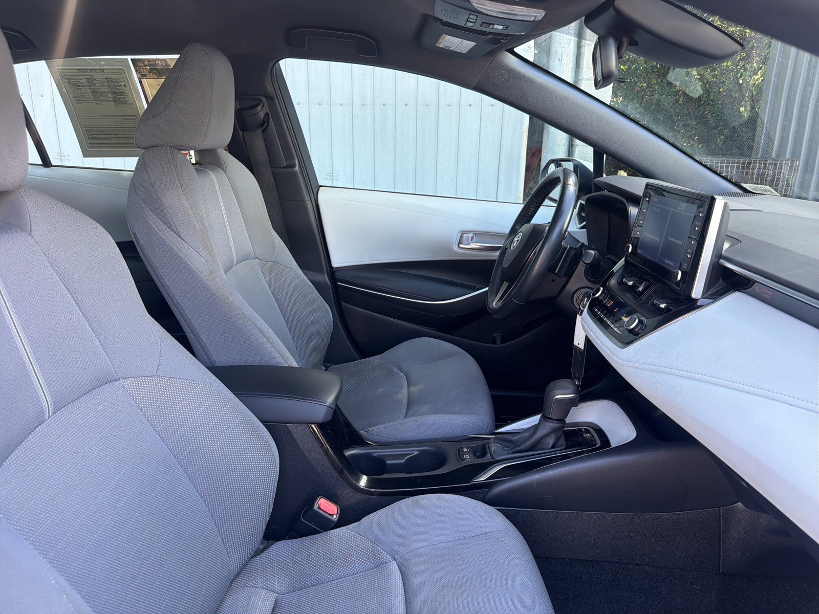 Used 2020 Toyota Corolla SE FWD image 32