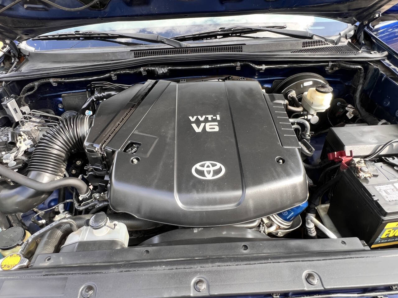 Used 2014 Toyota Tacoma PreRunner w/ TRD Sport Package image 31