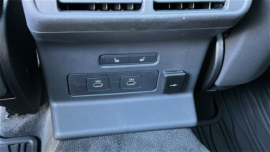 New 2026 Land Rover Range Rover Velar S image 24