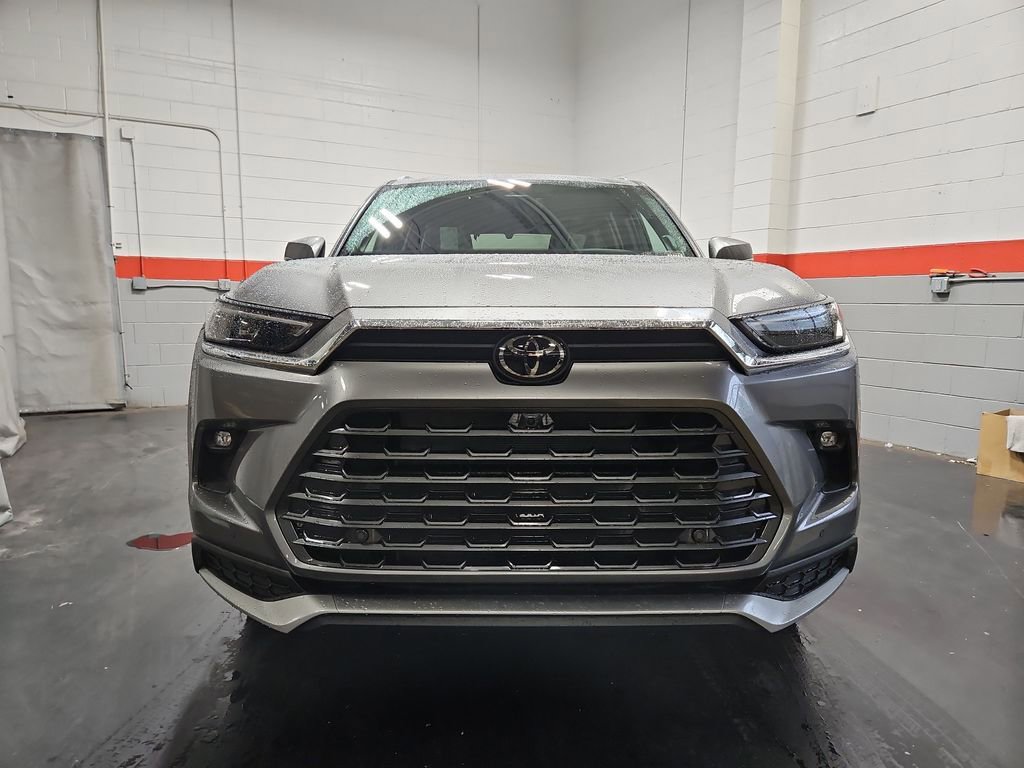 New 2026 Toyota Grand Highlander AWD Hybrid image 2