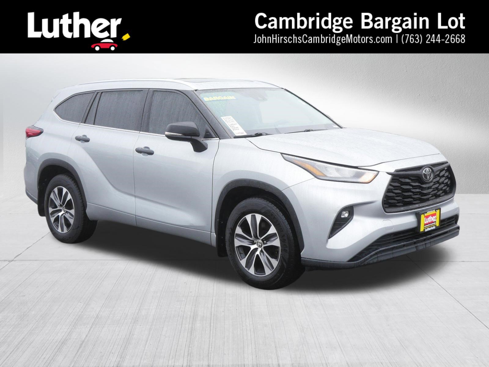 Used 2020 Toyota Highlander XLE AWD/4WD image 1