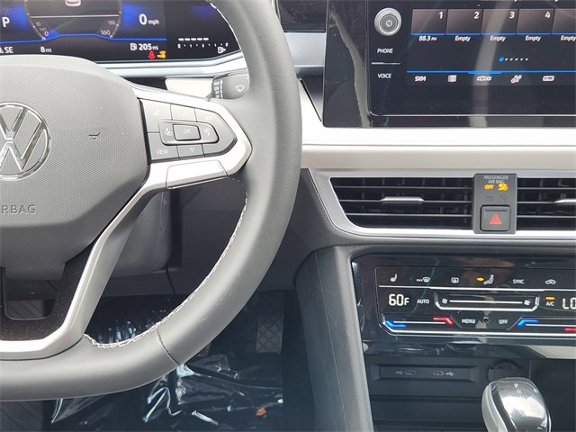 New 2025 Volkswagen Taos SE image 26