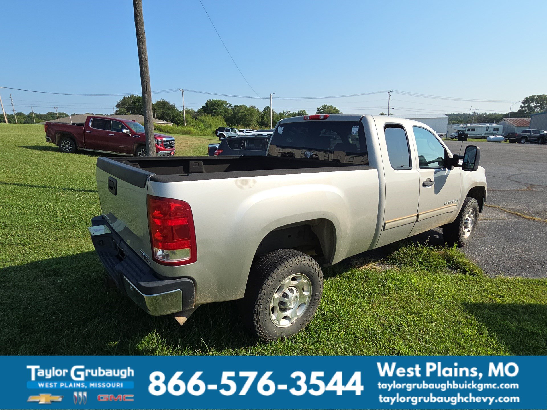 Used 2008 GMC Sierra 2500 SLE w/ Convenience Package RWD image 7