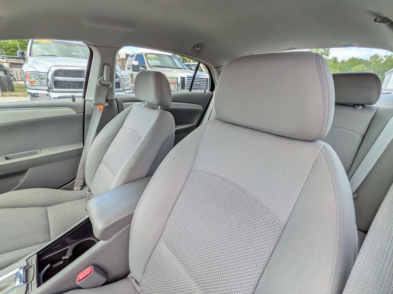 Used 2009 Chevrolet Malibu Hybrid FWD image 10