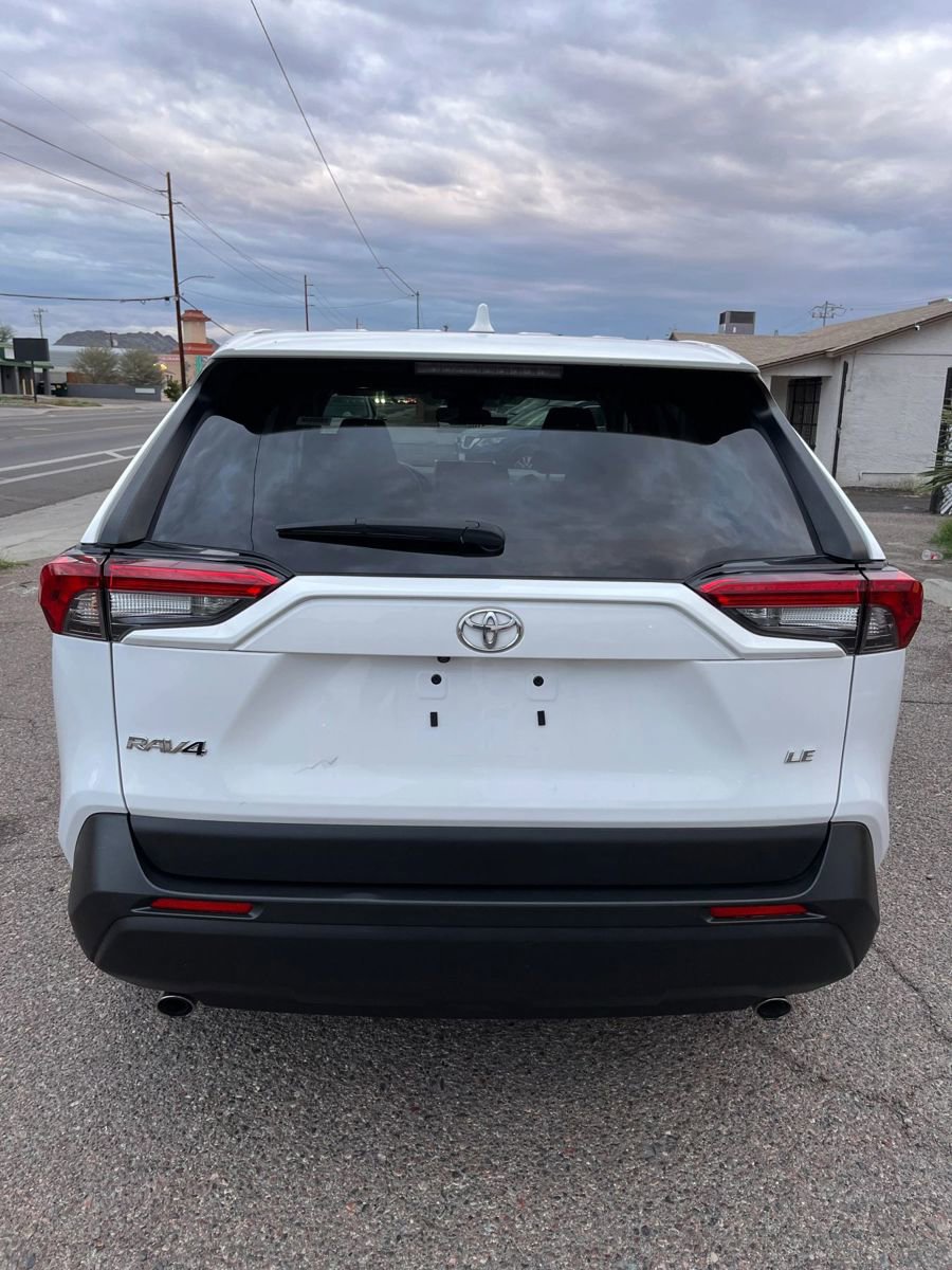 Used 2024 Toyota RAV4 LE image 6