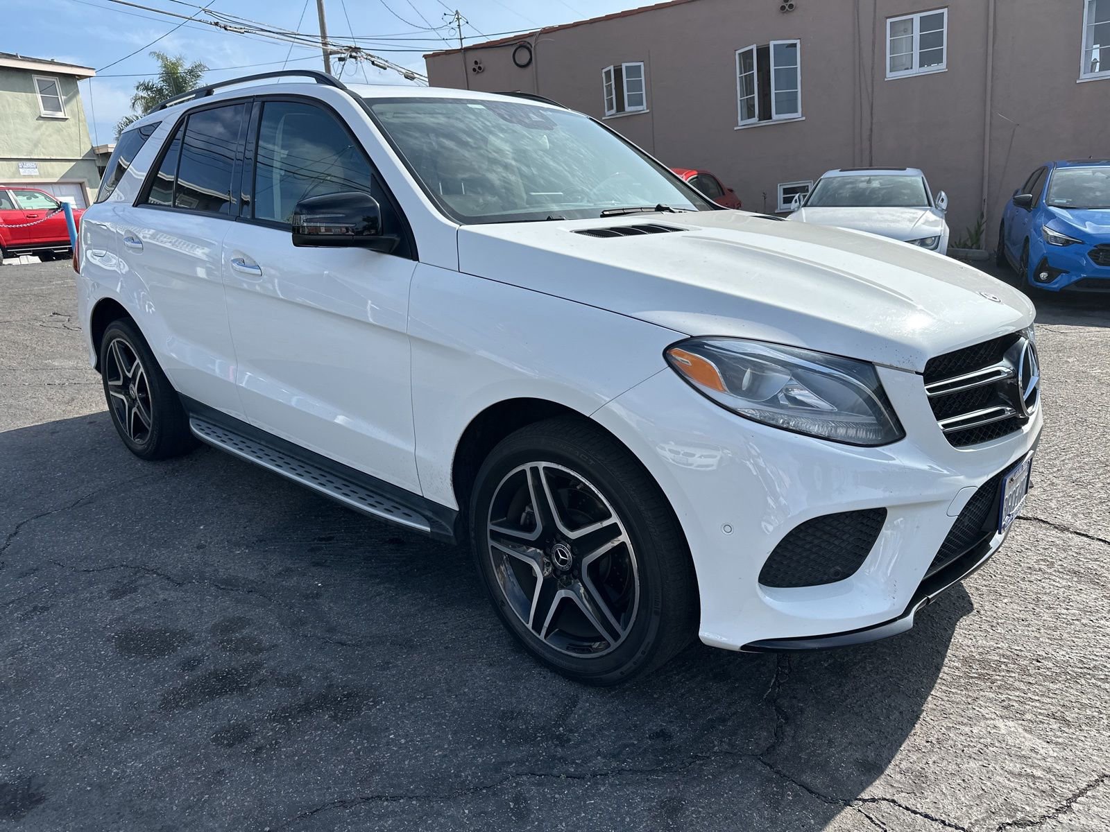 Used 2019 Mercedes-Benz GLE 400 4MATIC image 3