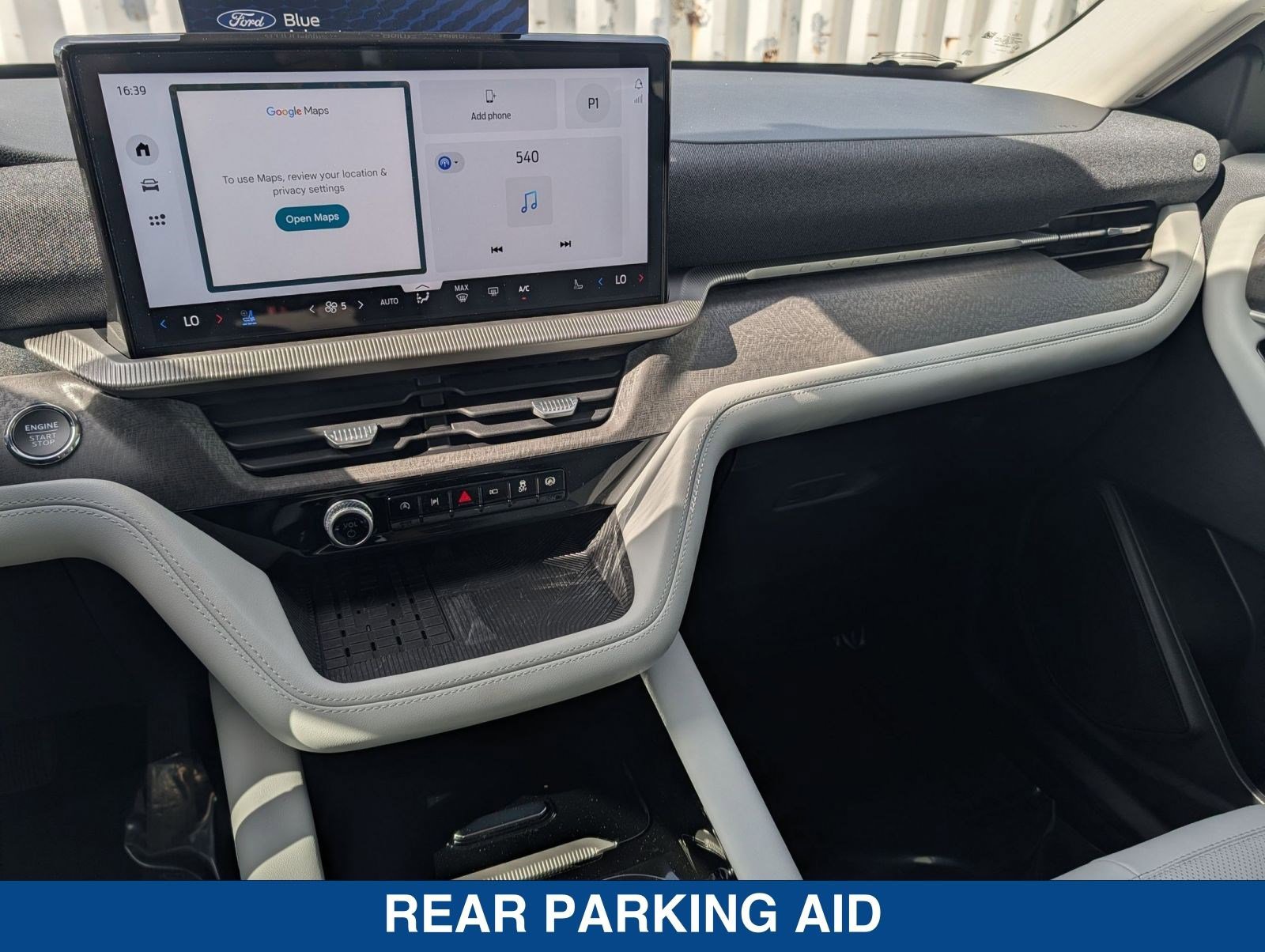 Used 2025 Ford Explorer Platinum w/ Ultimate Package AWD/4WD image 30