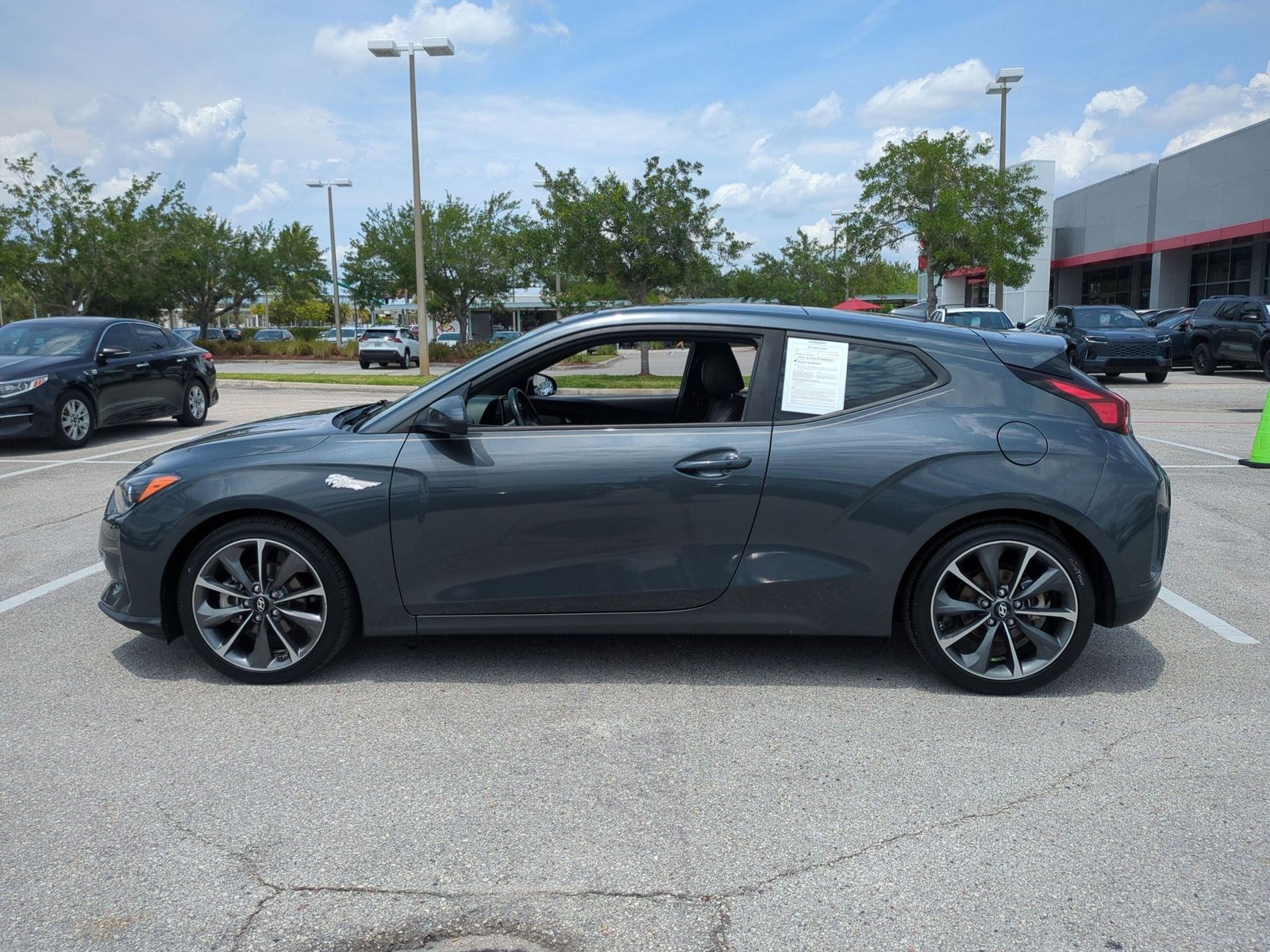 Used 2020 Hyundai Veloster 2.0 Premium FWD image 9