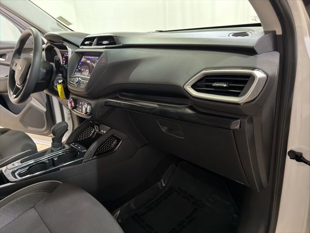 Used 2023 Chevrolet TrailBlazer LS image 21