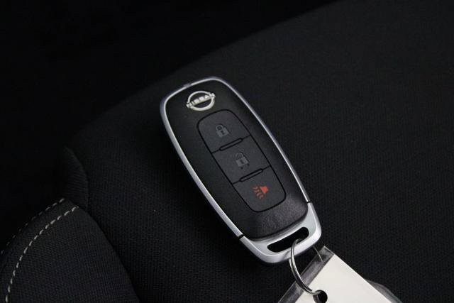 Certified 2025 Nissan Rogue S FWD image 28