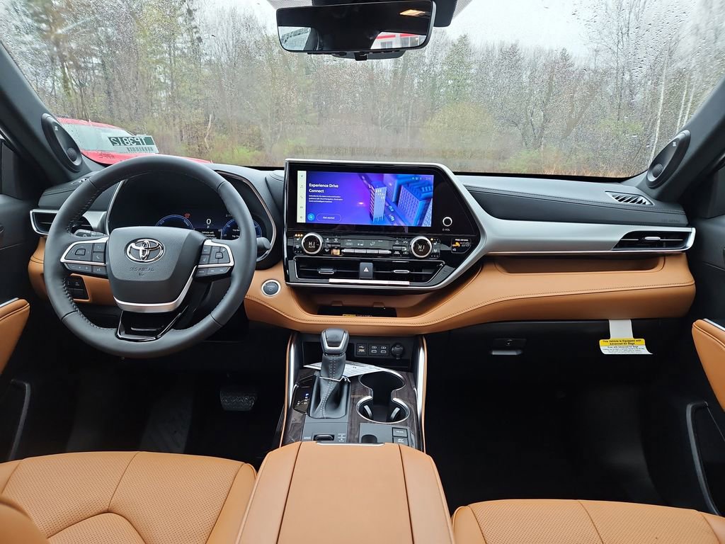 New 2026 Toyota Highlander Platinum AWD/4WD image 7