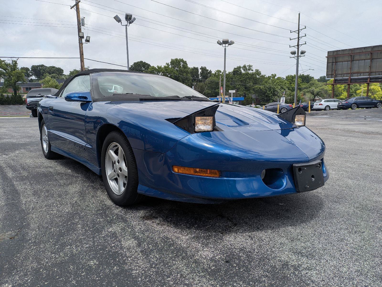 Used 1995 Pontiac Firebird Trans Am RWD image 3