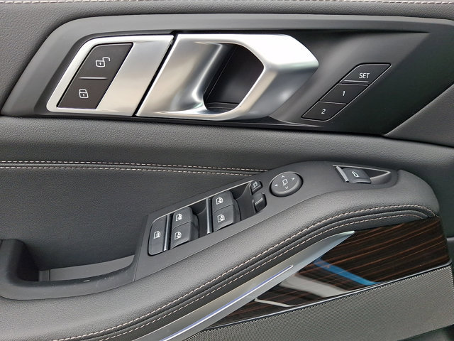 New 2026 BMW X5 xDrive40i w/ Premium Package image 7
